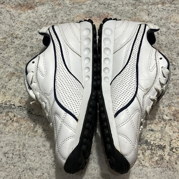 Puma Sneakers - Picture 3 of 11